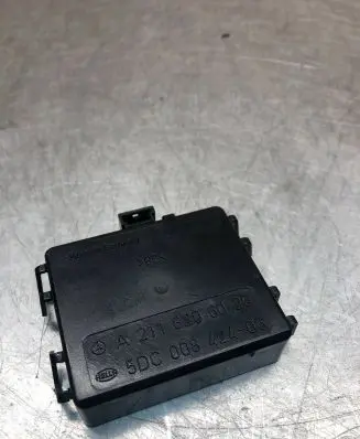 Mercedes-Benz E W211 Rain sensor A2118206026 73628104 5DC00842406