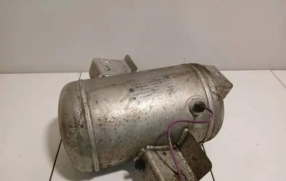 Volkswagen Phaeton Air suspension tank/reservoir 3D0616201 B142805