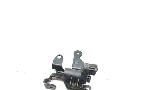 Vacuum valve