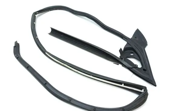 Mercedes-Benz CLK A209 C209 Rubber seal front coupe door A2097200278