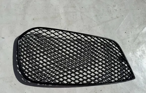 Mercedes-Benz GLA W156 Front bumper lower grill A1568855122