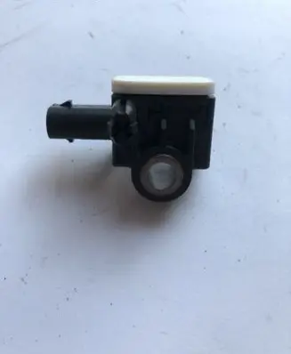 Mercedes-Benz A W176 Airbag deployment crash/impact sensor A1668210151 56054085AA