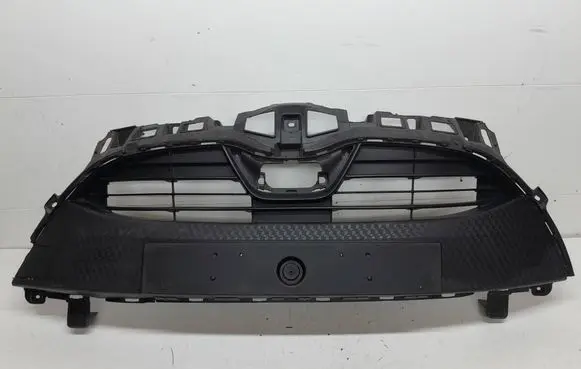 Toyota Yaris XP210 Front bumper upper radiator grill 53111K0010 53101K0050