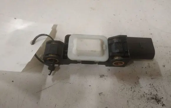 Volkswagen Touareg I Airbag deployment crash/impact sensor 4B0959643E 203736
