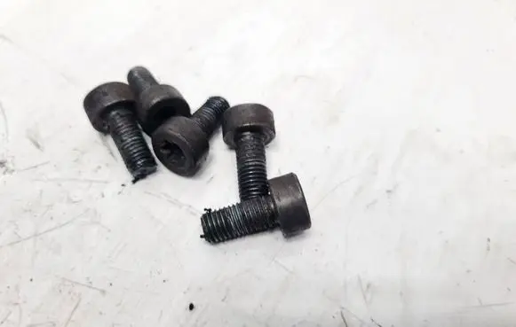 Peugeot 407 Nuts/bolts 