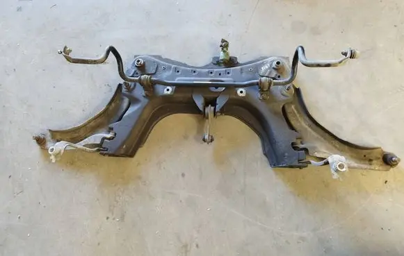 Renault Clio IV Front subframe 546112045r