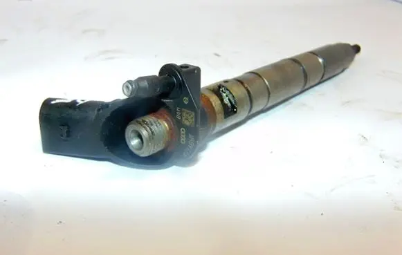 Audi A5 8T 8F Fuel injector 057130277AK 057130277AX 057130277AG