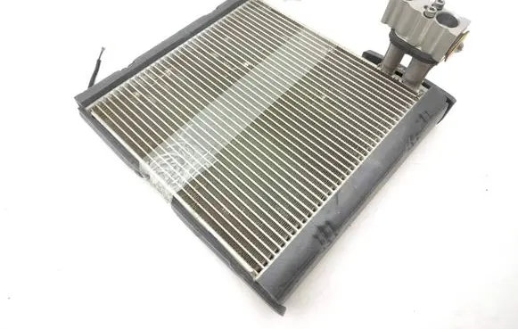 Air conditioning (A/C) radiator (interior)