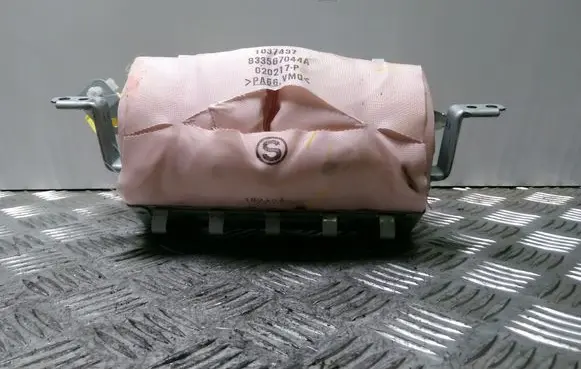 Lexus IS 220D-250-350 Passenger airbag 1037437 833567044A TKPAB0041