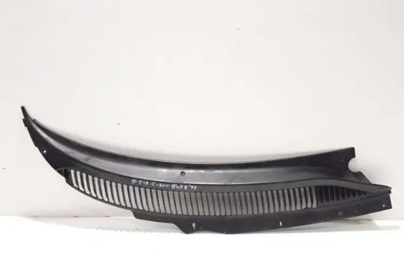 Chrysler 300M Wiper trim