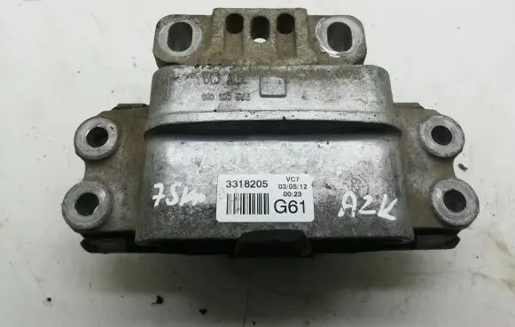 Volkswagen Caddy Engine mount bracket 1K0199555