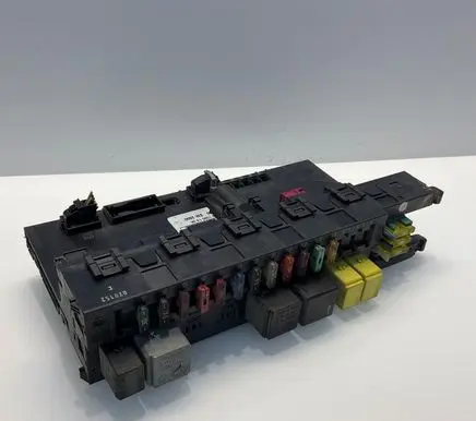 Mercedes-Benz C W203 SAM control unit 0025457801 5DK00797400 A0025457801