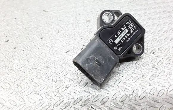 Volkswagen Golf V Air pressure sensor 038906051B 0281002399