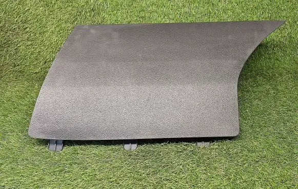 Volkswagen Jetta VI Other interior part 5C6868865
