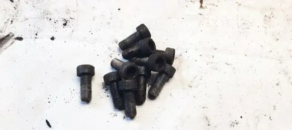 Volvo S60 Nuts/bolts 