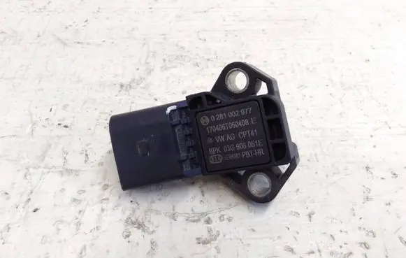 Audi A4 S4 B9 Air pressure sensor 0281002977 03G906051E