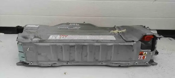 Toyota Yaris XP210 Hybrid / electric car battery G9280K0010