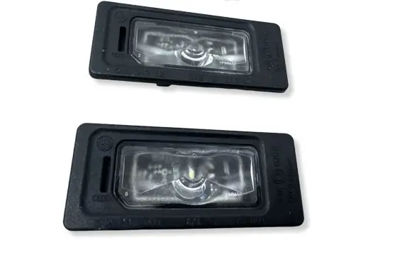 Volkswagen Golf VII Number plate light 5NA943021