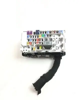 Chevrolet Malibu Fuse module 33172518