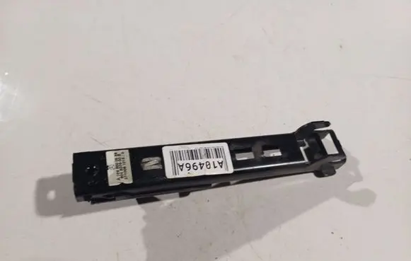 Mercedes-Benz B W245 Seat belt adjustment rail A1698000588