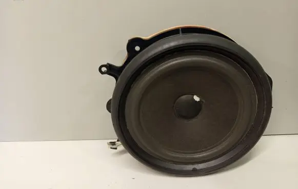 Audi A4 S4 B7 8E 8H Front door speaker 8E0035411