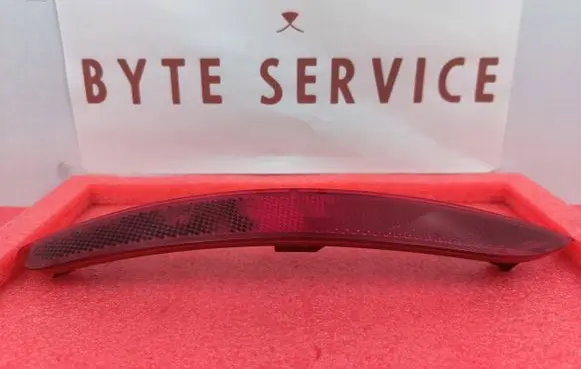 BMW 2 F46 Rear tail light reflector 7360871