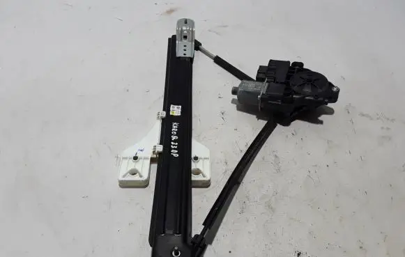 Skoda Karoq Front window lifting mechanism without motor 575839462A