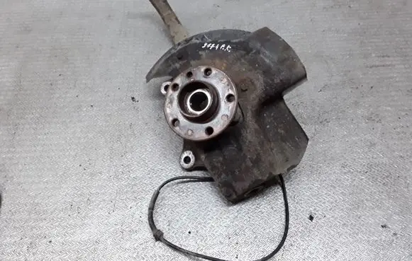 Alfa Romeo 159 Front wheel hub spindle knuckle