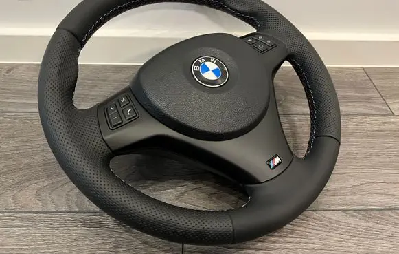BMW 1 E82 E88 Steering wheel