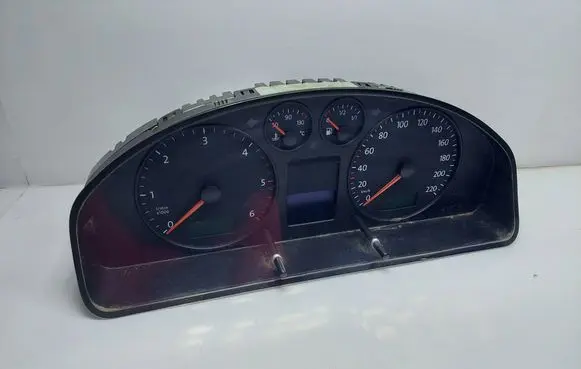 Volkswagen Transporter - Caravelle T5 Speedometer (instrument cluster) 88311346