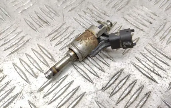 Peugeot 508 Fuel injector V7591623
