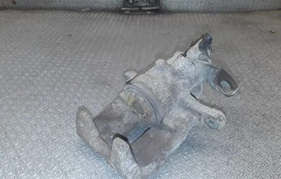 Nissan Primastar Rear brake caliper