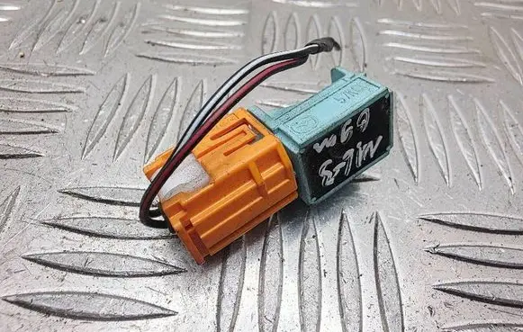 Mazda 6 Airbag deployment crash/impact sensor 5WK43826 57KC0