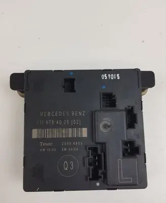 Mercedes-Benz E W211 Door control unit/module 2118704026