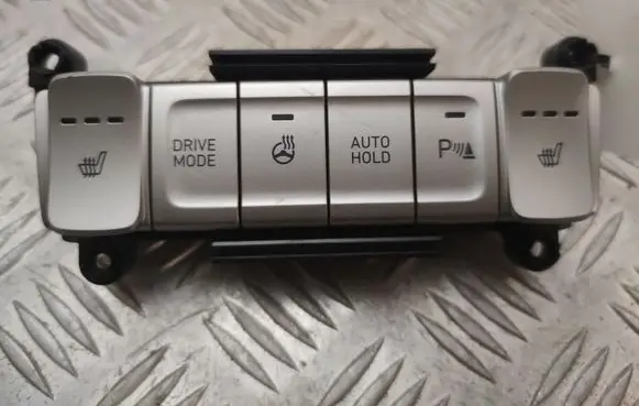 Hyundai Kona I Seat heating switch 93300K4100