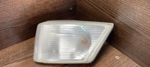Iveco Daily 3rd gen Front indicator light 504104465 1315106148