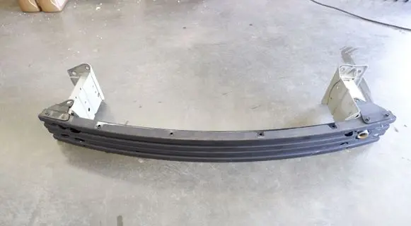 Nissan Leaf II (ZE1) Front bumper cross member 620325SA0A