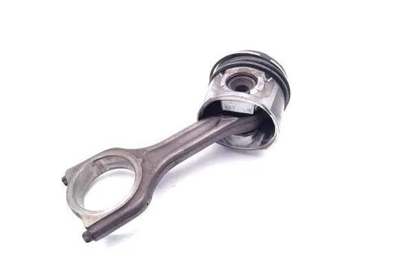 Mini One - Cooper Clubman R55 Piston with connecting rod 9HZ DV6TED4