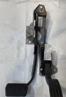 Ford Focus Pedal assembly EV619F836AA