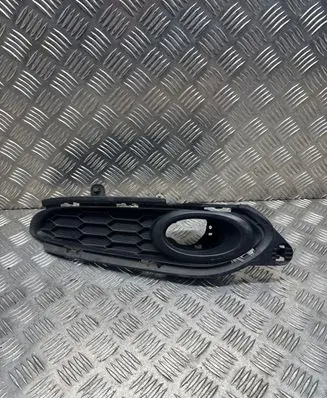 Honda HR-V Front grill 71105T8KG000