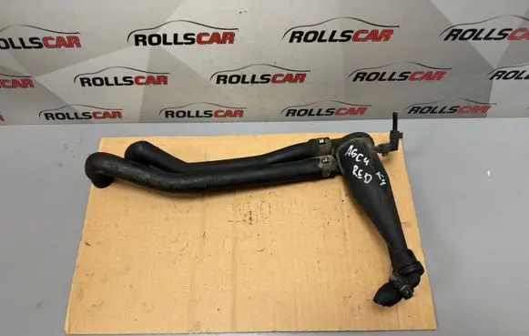 Audi A6 S6 C4 4A Breather/breather pipe/hose 046103495A