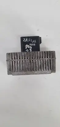 Opel Zafira B Glow plug pre-heat relay 55354141