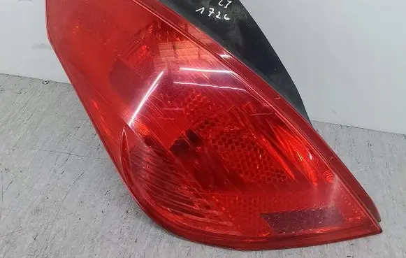 Peugeot 308 Rear/tail lights 9680425780