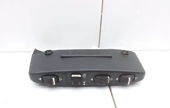 Mercedes-Benz E W212 Seat control switch A0008008078 0005254200