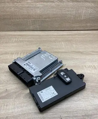BMW 5 E60 E61 Engine ECU kit and lock set 7809941 9147185