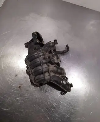 Suzuki Swift I Intake manifold