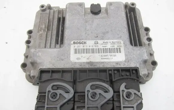 Renault Laguna II Engine control unit/module 8200570596