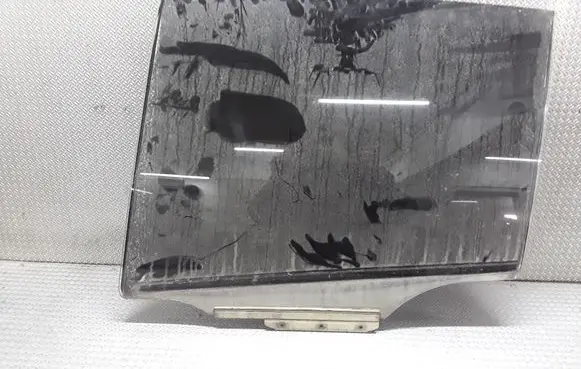 Toyota Corolla Verso E121 Rear door window glass