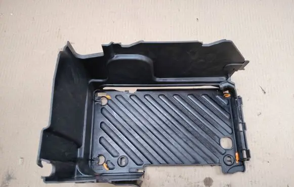 Mercedes-Benz CLA C117 X117 W117 Battery box tray A2465410205