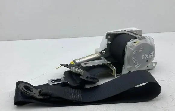Toyota Prius Prime Front seatbelt N088631